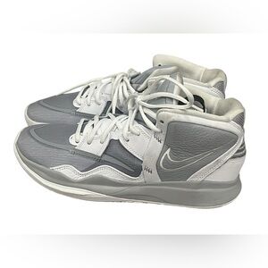 Men’s Nike Kyrie Infinity TB Wolf